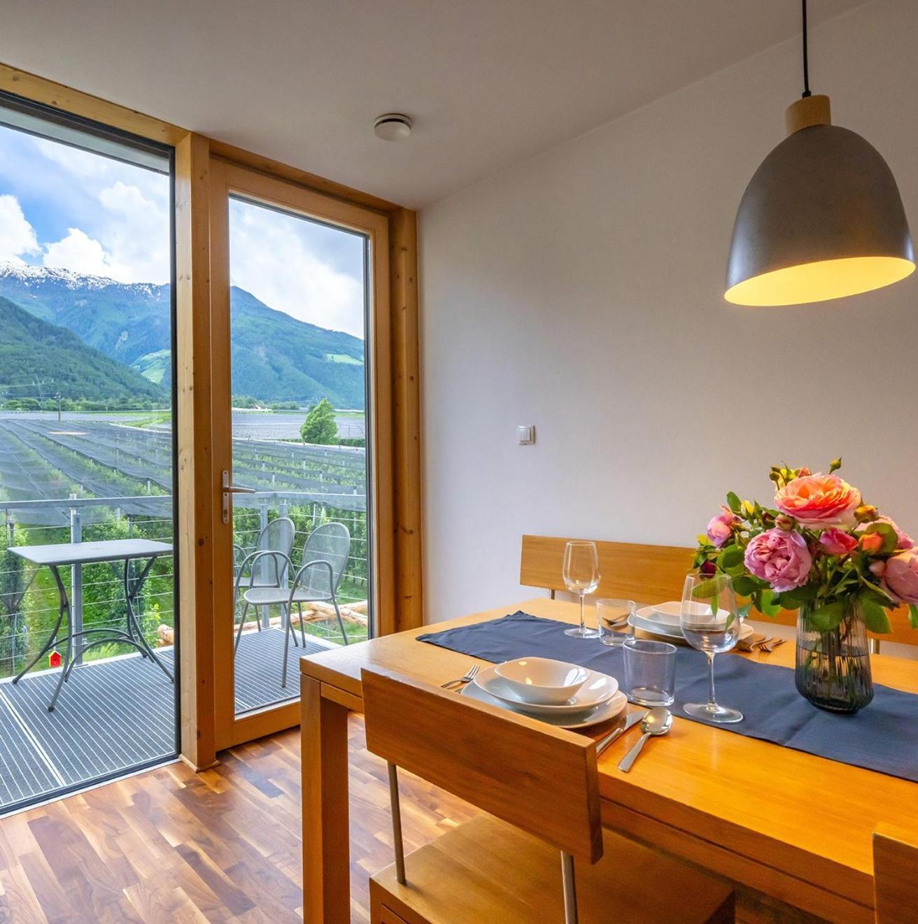 Biohof Gala Apartment นาตูร์โน ภายนอก รูปภาพ