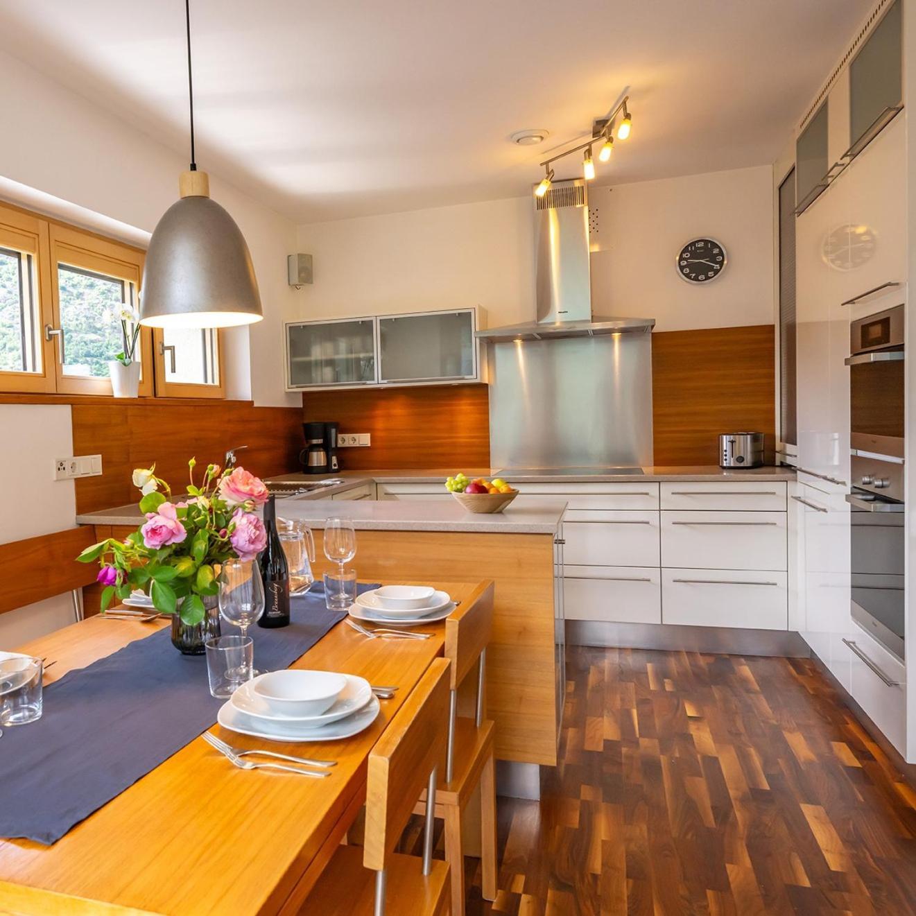 Biohof Gala Apartment นาตูร์โน ภายนอก รูปภาพ